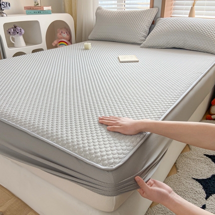 卡伦家纺2025新款凉感丝凉豆豆凉席床笠系列 优雅灰