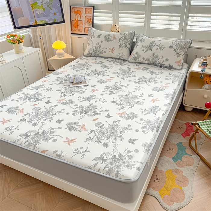 91家纺网 家纺一手货源 找家纺 雯豆家纺 2025夏季新品碳光冰丝凉席床笠款三件套印花小清新绑带冰丝席床罩 碳光冰丝席-床笠款-笔墨书香