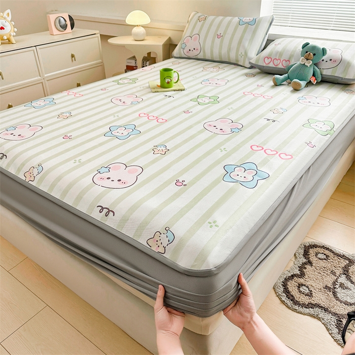 91家纺网 家纺一手货源 找家纺 雯豆家纺 2025夏季新品冰藤印花床笠三件套加厚冰丝软藤席小清新印花床罩单件 冰藤席-床笠款-阳光兔