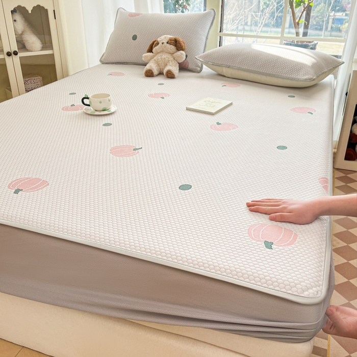 91家纺网 家纺一手货源 找家纺 卡伦2025新款凉感丝凉豆豆凉席床笠提花系列 凉豆豆-南瓜粉