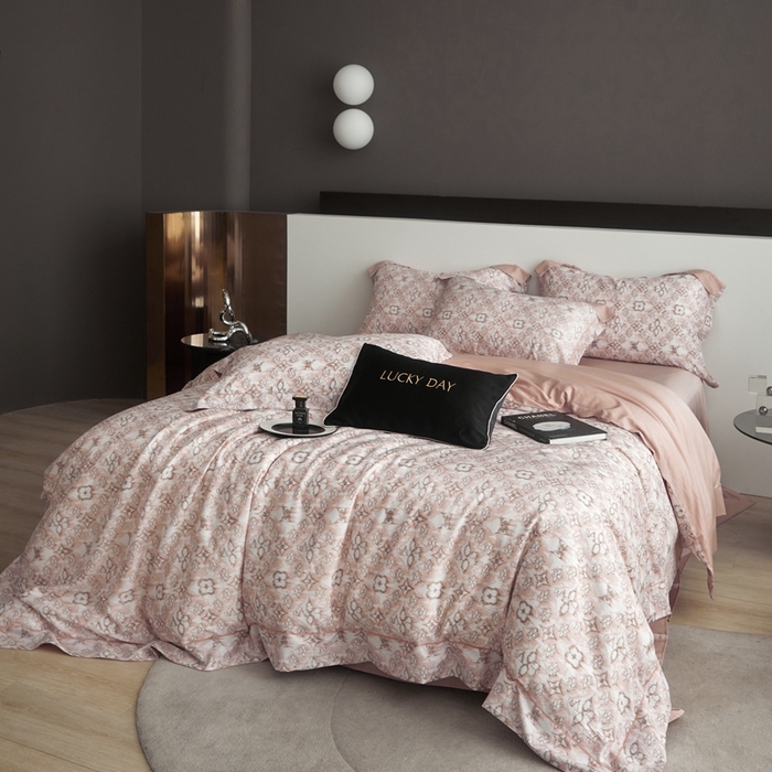 91家纺网 家纺一手货源 找家纺 金奇达2025新款【 巴赫之音】-茧养莱赛尔四件套（标准号全网控价（折后券后）不低于258元） 佩洛斯-粉黛