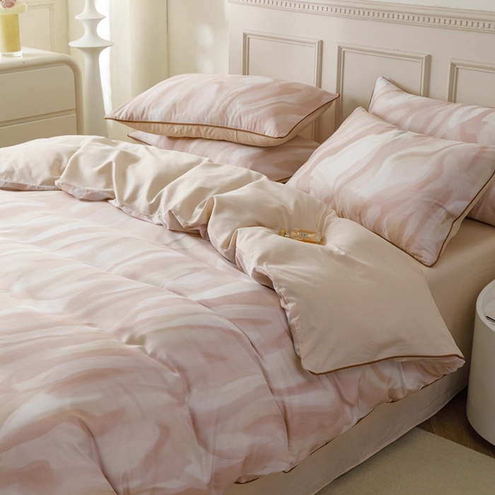 91家纺网 家纺一手货源 找家纺 金奇达2025新款【格林】-轻氧水光莱赛尔四件套（标准号全网控价（折后券后）不低于268元） 格林-杏粉