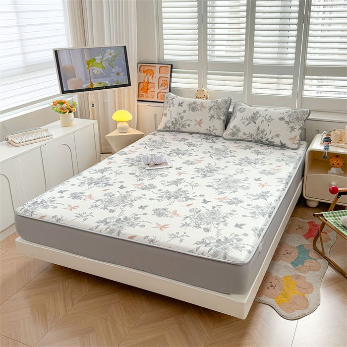 91家纺网 家纺一手货源 找家纺 雯豆家纺 2025夏季新品碳光冰丝凉席床笠款三件套印花小清新绑带冰丝席床罩 碳光冰丝席-床笠款-笔墨书香