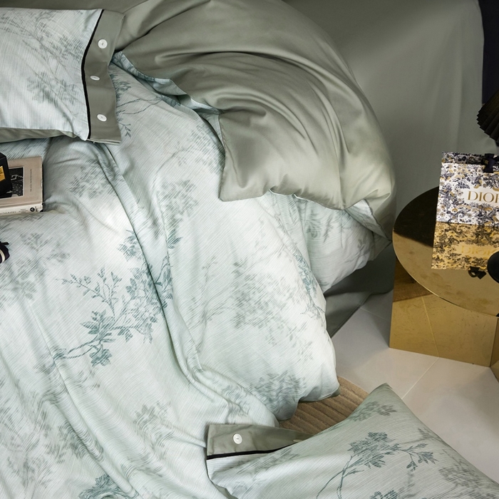 91家纺网 家纺一手货源 找家纺 金奇达2025新款【浮光花漾】-茧养莱赛尔四件套（标准号全网控价（折后券后）不低于258元） 林下风致-蓝