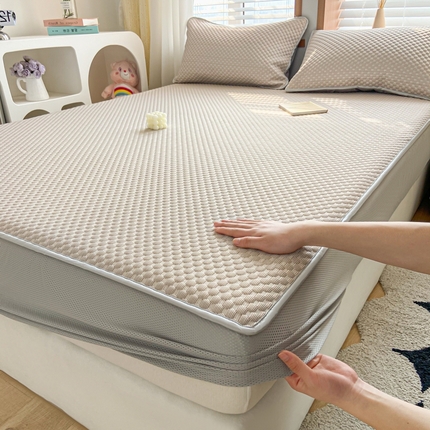 卡伦家纺2025新款凉感丝凉豆豆凉席床笠系列 时尚咖