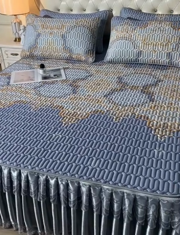 91家纺网 家纺一手货源 找家纺 诺梵 2025新款可拆卸乳胶凉席三件套床裙款 克拉恋人