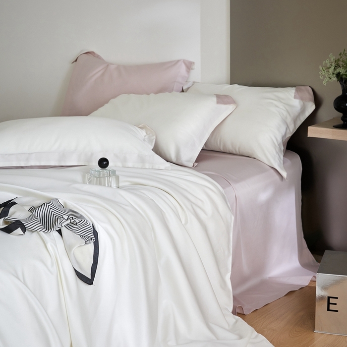 91家纺网 家纺一手货源 找家纺 金奇达2025新款【可芙】-轻氧水光天丝棉四件套（标准号全网控价（折后券后）不低于238元） 可芙-白+粉