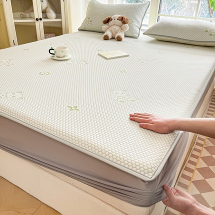 卡伦2025新款凉感丝凉豆豆凉席床笠提花系列 凉豆豆-小熊绿