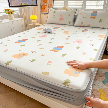 91家纺网 家纺一手货源 找家纺 （总）雯豆家纺 2025夏季新品碳光冰丝凉席床笠款三件套印花小清新绑带冰丝席床罩