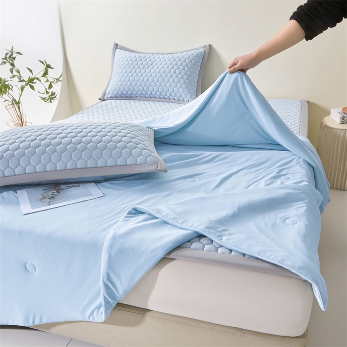 91家纺网 家纺一手货源 找家纺 雯豆家纺 2025夏季新品100%锦纶纯色凉感夏被空调被7A抗菌薄被子可机洗被芯 小冰皮锦纶夏被-希腊蓝