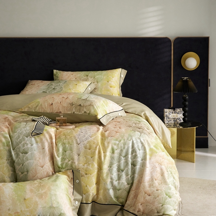 91家纺网 家纺一手货源 找家纺 金奇达2025新款【浮光花漾】-茧养莱赛尔四件套（标准号全网控价（折后券后）不低于258元） 冉冉星河