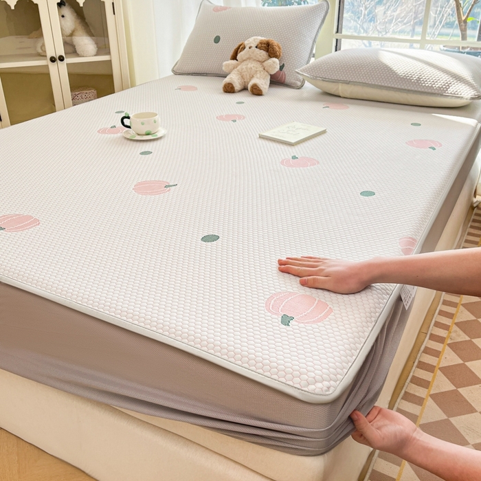 91家纺网 家纺一手货源 找家纺 卡伦2025新款凉感丝凉豆豆凉席床笠提花系列 凉豆豆-南瓜粉