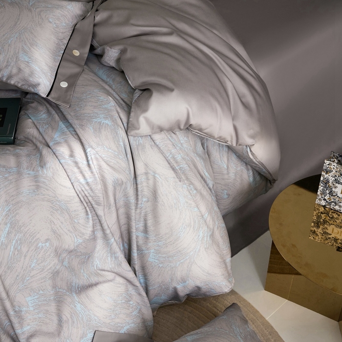 91家纺网 家纺一手货源 找家纺 金奇达2025新款【浮光花漾】-茧养莱赛尔四件套（标准号全网控价（折后券后）不低于258元） 罗宾灰