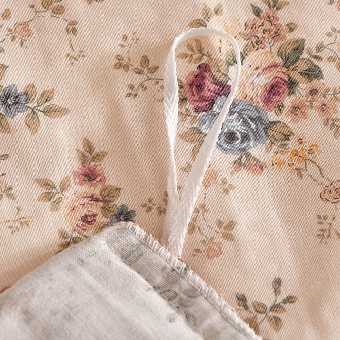 91家纺网 家纺一手货源 找家纺 金艾草2026新款A类纯棉双层纱皱皱纱花边床盖四件套（复古风） 花漾-酒红色-床盖款