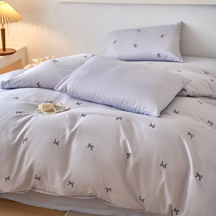 91家纺网 家纺一手货源 找家纺 （总）凯洛奇 2025新款简约小清新波点水洗冰丝天丝四件套-风格一