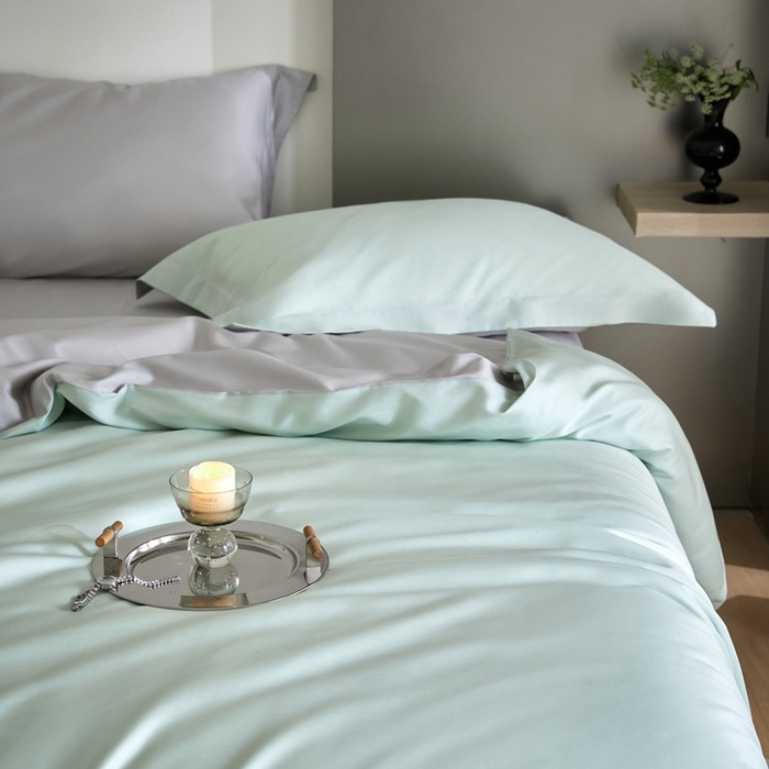 91家纺网 家纺一手货源 找家纺 金奇达2025新款【可芙】-轻氧水光天丝棉四件套（标准号全网控价（折后券后）不低于238元） 可芙-绿+灰