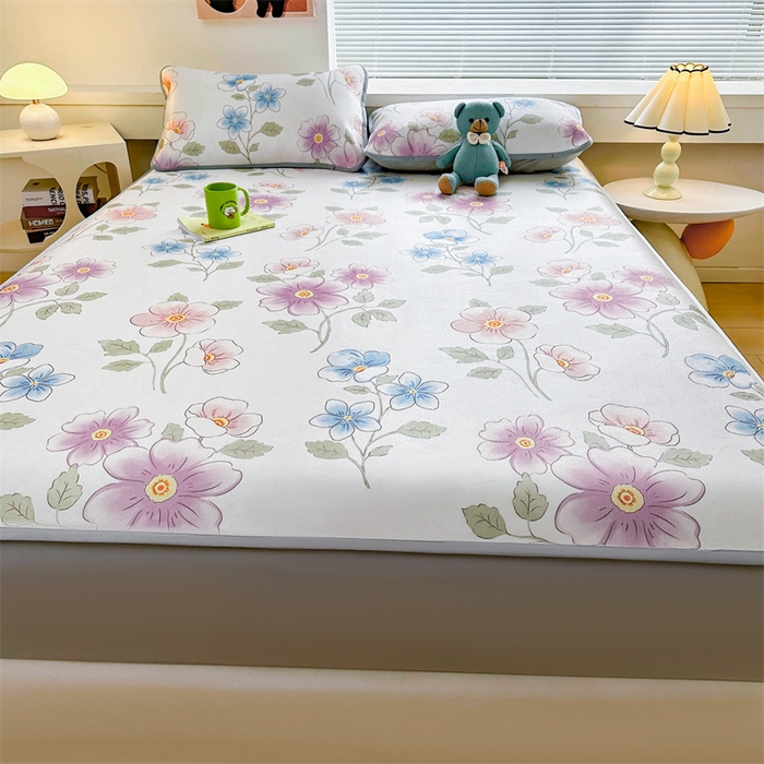 91家纺网 家纺一手货源 找家纺 雯豆家纺 2025夏季新品冰藤印花床笠三件套加厚冰丝软藤席小清新印花床罩单件 冰藤席-床笠款-出水芙蓉