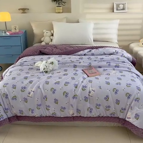 91家纺网 家纺一手货源 找家纺 爱宝被业 2025新款豆豆夏被 郁金香兔