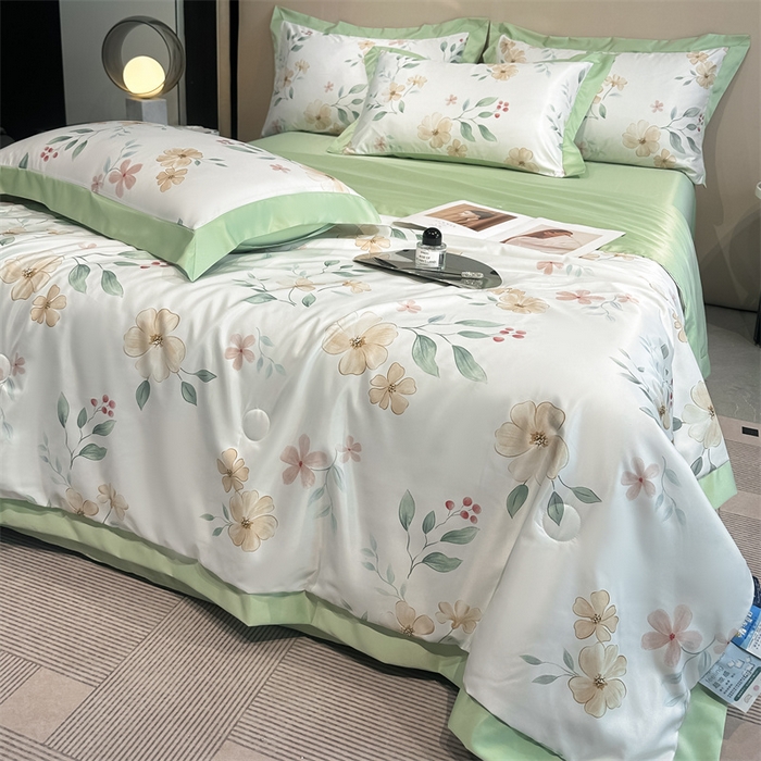 91家纺网 家纺一手货源 找家纺 笙意家纺 2025新款水洗冰丝数码印花拼角宽边夏被 花漫