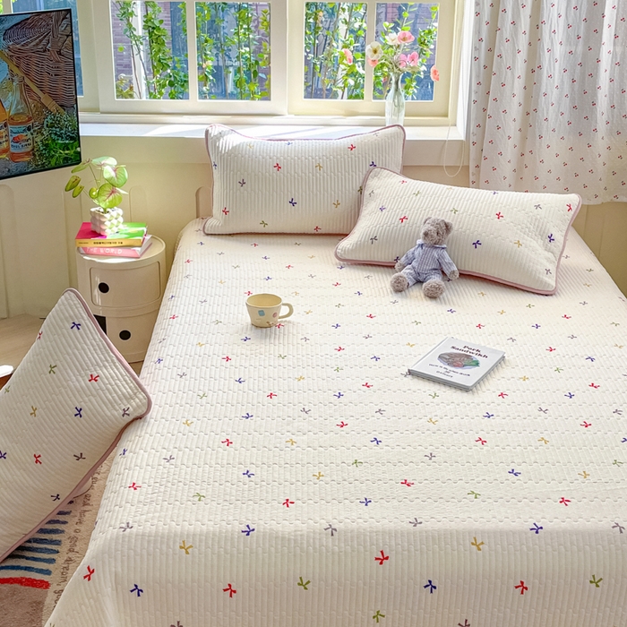 91家纺网 家纺一手货源 找家纺 857家居 2025新款针织双层纱床盖三件套 蝴蝶奶糖