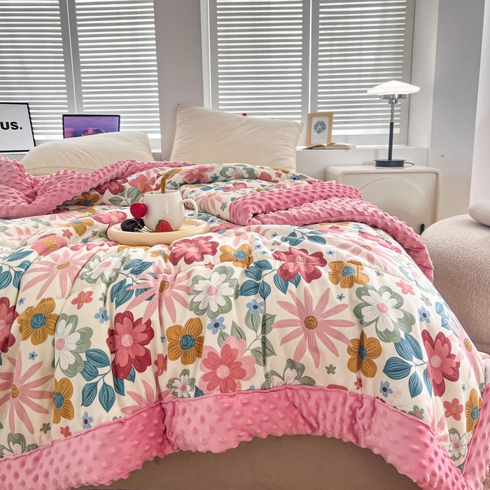 91家纺网 家纺一手货源 找家纺 总 宜梦家居【需要买家秀请联系老板】 2025新款A类纯棉婴儿绒豆豆被四季夏凉春秋被子冬被芯