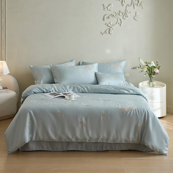 91家纺网 家纺一手货源 找家纺 千朵森 2025新款60s奥地利进口兰精天丝四件套-星慕 星慕-电光蓝