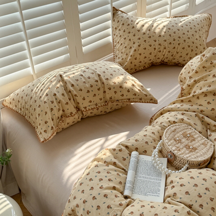 91家纺网 家纺一手货源 找家纺 金丝鸟家纺 2025新款全棉双层纱贝壳边四件套花卉系列 蘑菇园