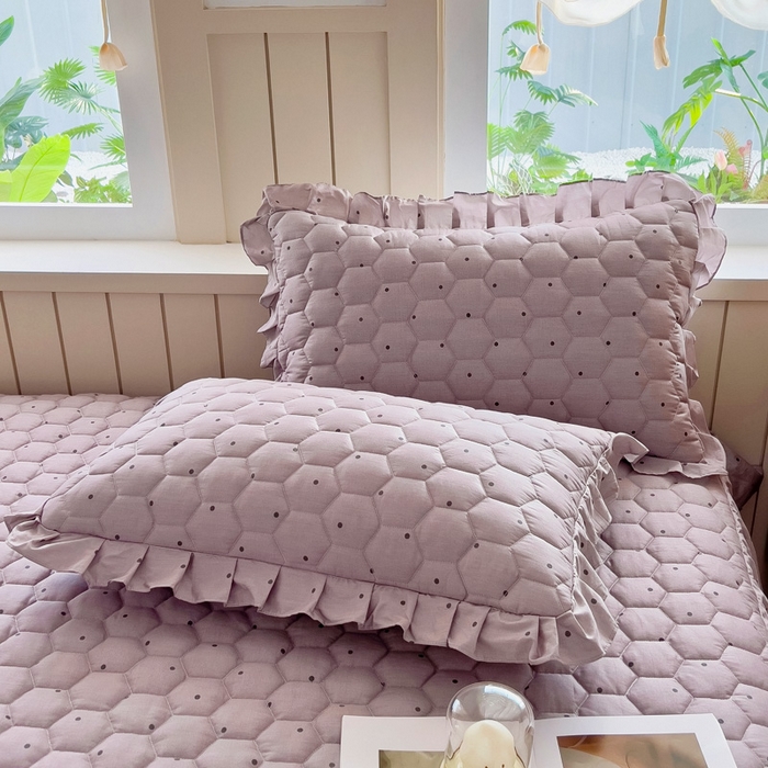 91家纺网 家纺一手货源 找家纺 情煊家纺 2025新款全棉印花小清新夹棉枕套 紫圆点