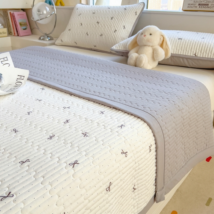 91家纺网 家纺一手货源 找家纺 慕木家纺 2025新款A类高克重四季款针织棉双层纱多功能床盖可铺可盖 蝴蝶结-米