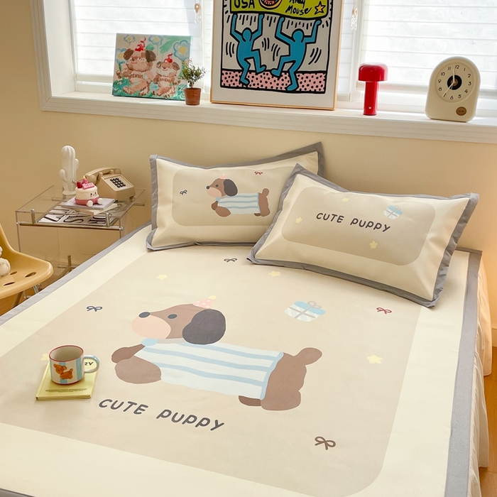 91家纺网 家纺一手货源 找家纺 川悦生活 2025新款大版凉感冰丝席三件套 蜡笔狗仔