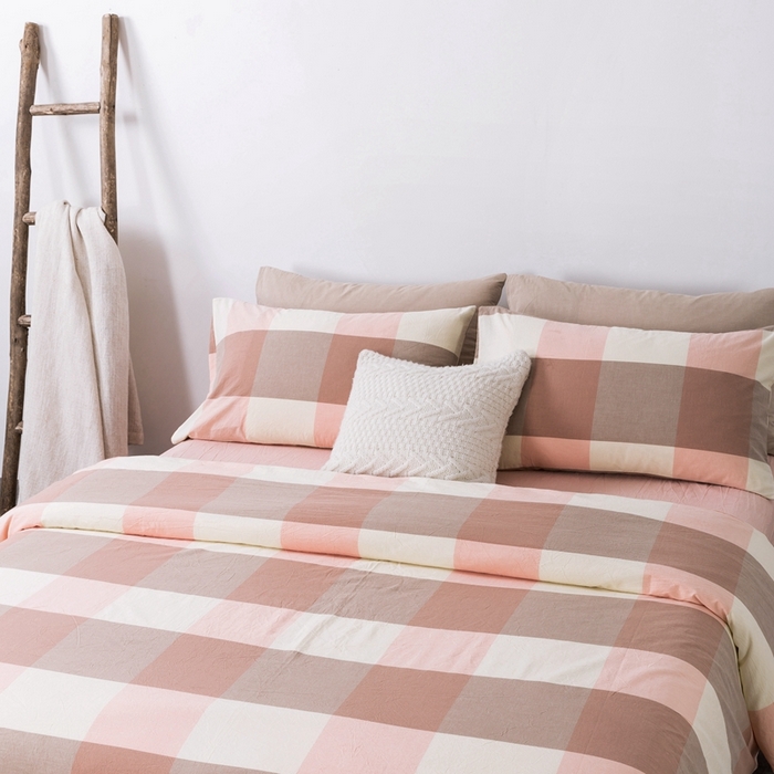 91家纺网 家纺一手货源 找家纺 玖弘家居 2025新款水洗棉单被套 蜜粉大格