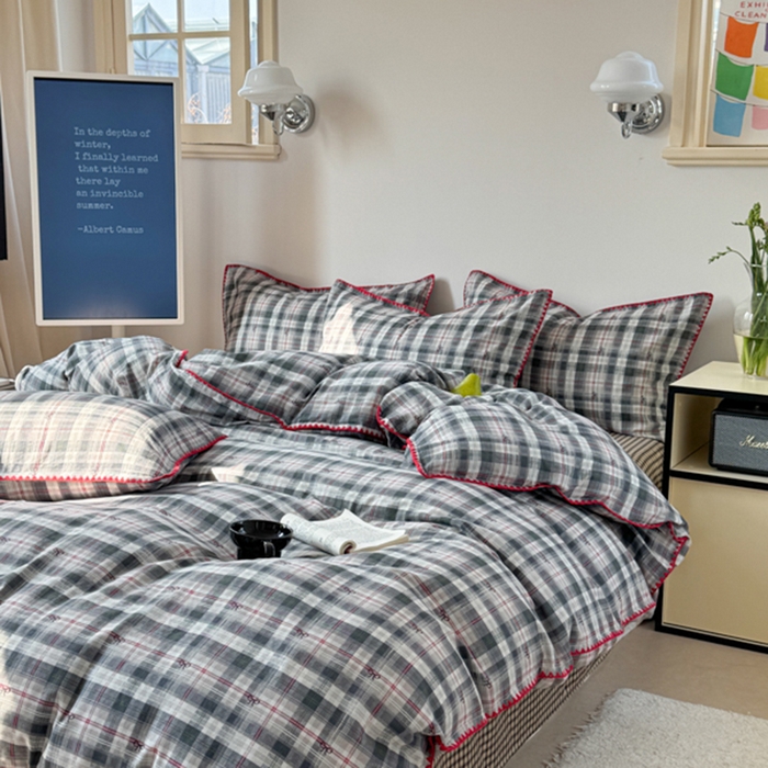 91家纺网 家纺一手货源 找家纺 金丝鸟家纺 2025新款全棉双层纱贝壳边四件套格子系列 黑格尔