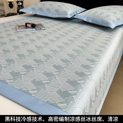 91家纺网 家纺一手货源 找家纺 孩子王家纺 2025新款轻柔丝凉席冰丝席-银羽流光系列 床席款-淡雅蓝