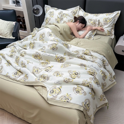91家纺网 家纺一手货源 找家纺 （总）满羽家纺 2025热款冰丝绸冰豆豆被夏被四件套凉感空调被(踩棉工艺)（吊边床单）-印花