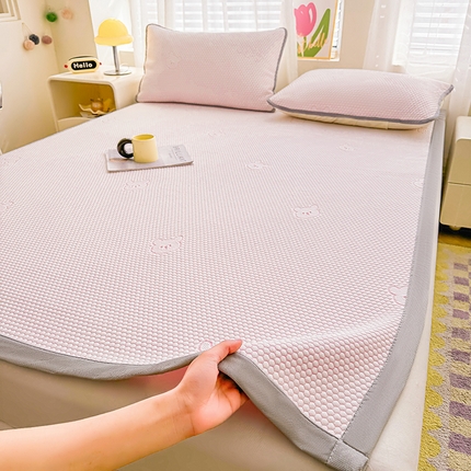 2025新款冰豆豆凉席三件套夏季冷感冰丝席软席子条席款 冰皮熊粉-条席款