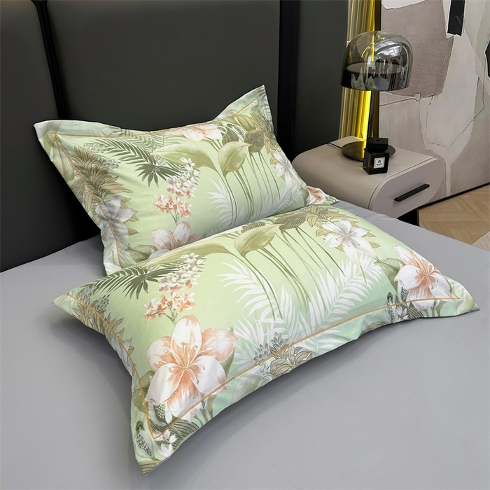 91家纺网 家纺一手货源 找家纺 满羽家纺 2025热款冰丝绸冰豆豆被夏被四件套凉感空调被(踩棉工艺)（吊边床单）-印花 花艺满园 浅绿