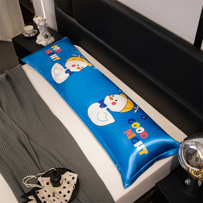 91家纺网 家纺一手货源 找家纺 梦舒羽 2025新款可水洗冰丝双人枕套凉爽情侣枕头套枕芯套 萌小鸭