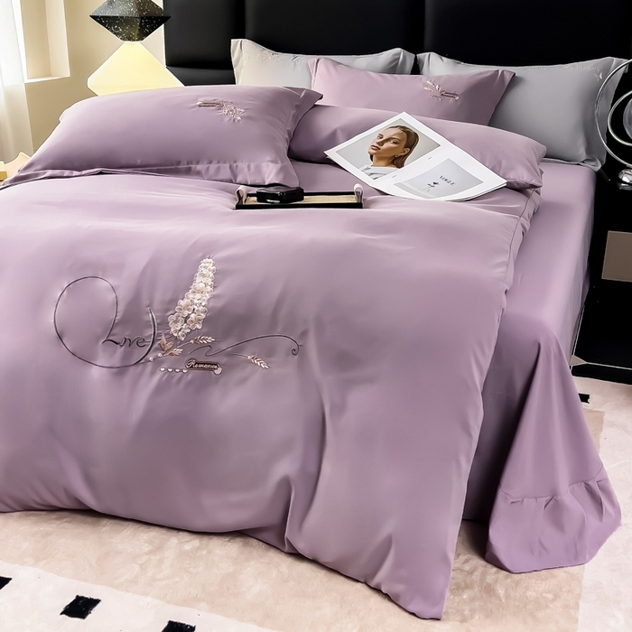 91家纺网 家纺一手货源 找家纺 曲之慕 2025新品四季款高端刺绣四件套简约可水洗轻奢纯色刺绣四件套 大麦优雅紫