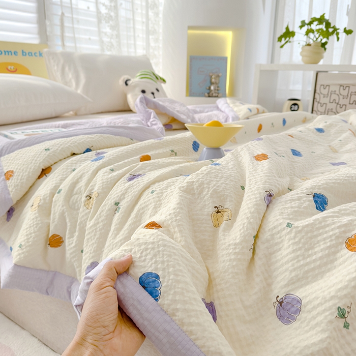 91家纺网 家纺一手货源 找家纺 2025新款A类印花泡泡纱大豆夏凉被被子被芯 七彩南瓜