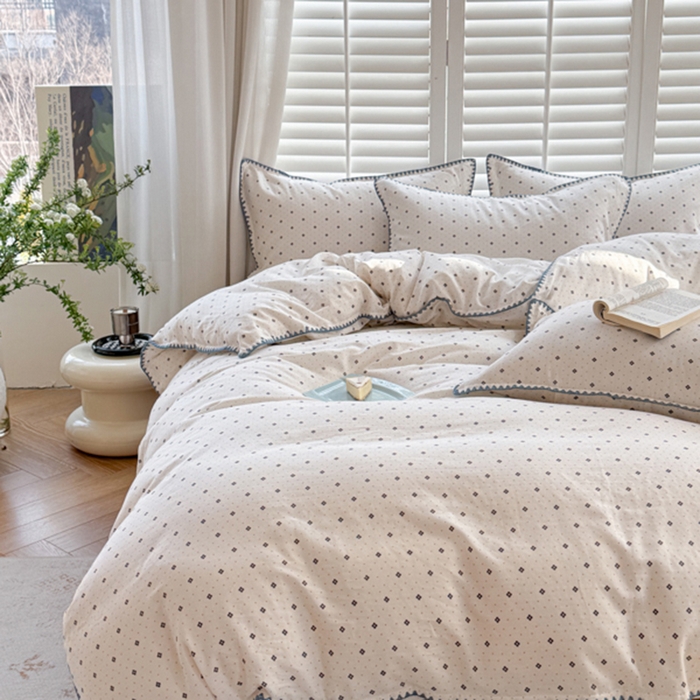 91家纺网 家纺一手货源 找家纺 金丝鸟家纺 2025新款全棉双层纱贝壳边四件套花卉系列 四叶纹