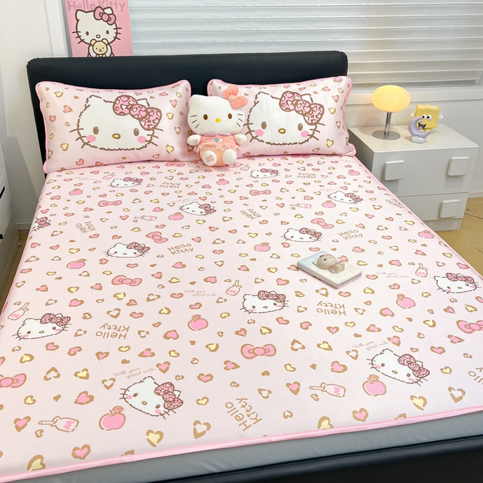 91家纺网 家纺一手货源 找家纺 暮思家居 2025新款三丽鸥正版授权数码印花A类可机洗1200D冰丝凉席三件套床笠款系列 床笠款-凯蒂乐园