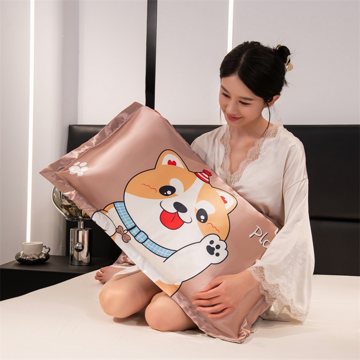 91家纺网 家纺一手货源 找家纺 圣比熊 2025新款可水洗冰丝卡通枕套宿舍48x74cm单人凉爽枕头套 可爱汪