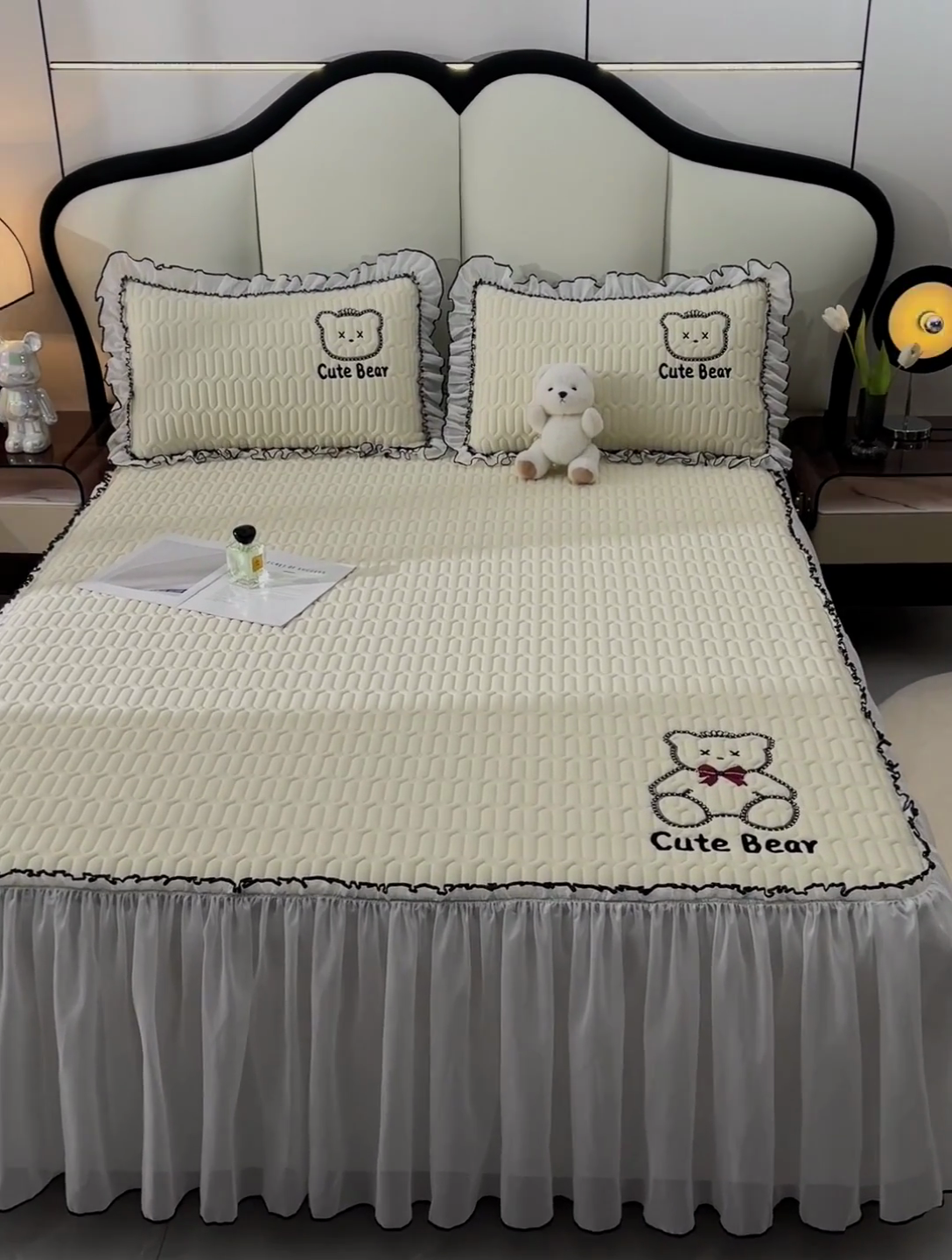 91家纺网 家纺一手货源 找家纺 （总）炫拼家纺 2025新款coco熊床裙款乳胶凉席