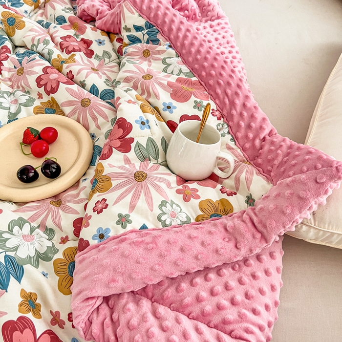 91家纺网 家纺一手货源 找家纺 总 宜梦家居【需要买家秀请联系老板】 2025新款A类纯棉婴儿绒豆豆被四季夏凉春秋被子冬被芯