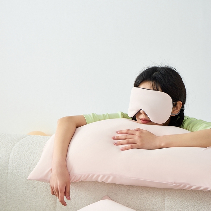 91家纺网 家纺一手货源 找家纺 LADY COCO2025新款coolmate多巴胺色系凉感枕套 枕套-粉