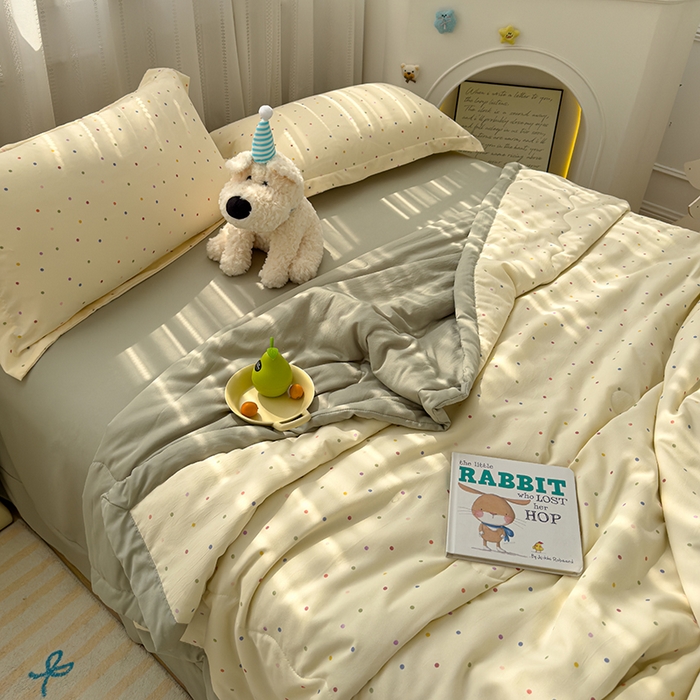 91家纺网 家纺一手货源 找家纺 芯恋家居 2025新款针织棉双层纱夏被夏被四件套 彩色波点