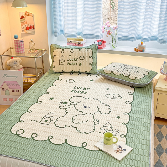 91家纺网 家纺一手货源 找家纺 川悦生活 2025新款大阪凉感丝凉席 小屋奶狗