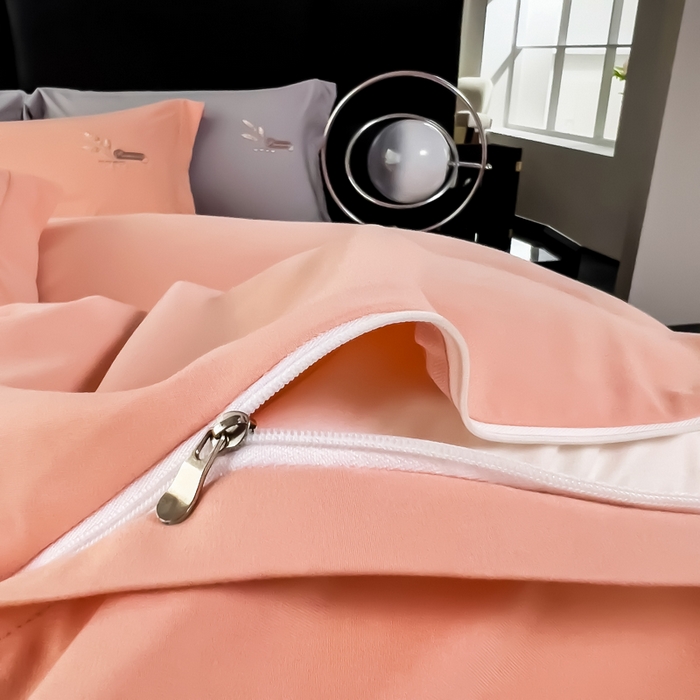 91家纺网 家纺一手货源 找家纺 曲之慕 2025新品四季款高端刺绣四件套简约可水洗轻奢纯色刺绣四件套 大麦仙女粉