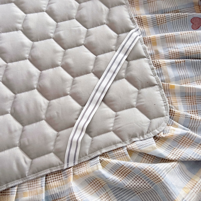 91家纺网 家纺一手货源 找家纺 情煊家纺 2025新款全棉印花小清新夹棉枕套 律动