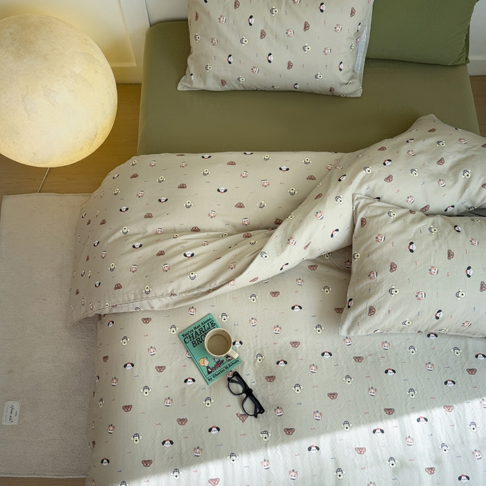 91家纺网 家纺一手货源 找家纺 2025新品全棉A类双层纱卡通风系列四件套 嬉皮狗